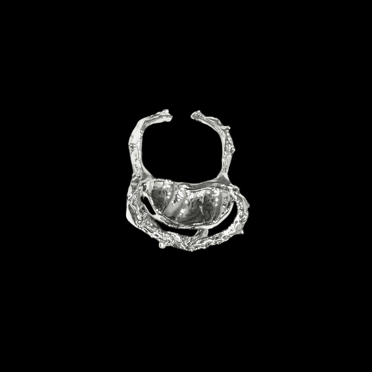 Thorns Heart Ring