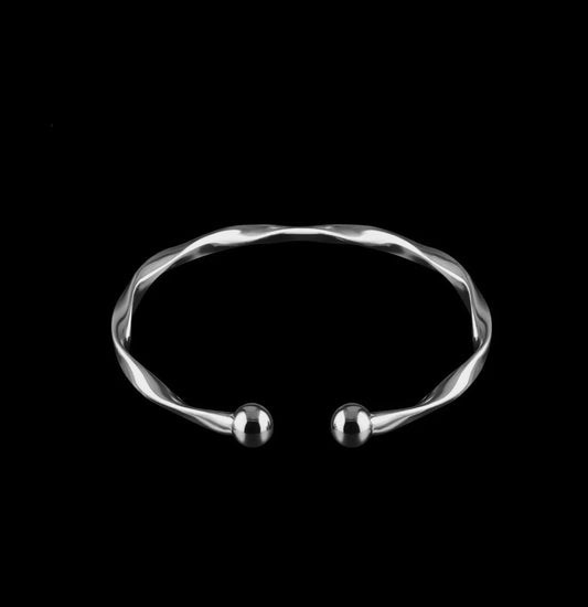 Twisted Bracelet