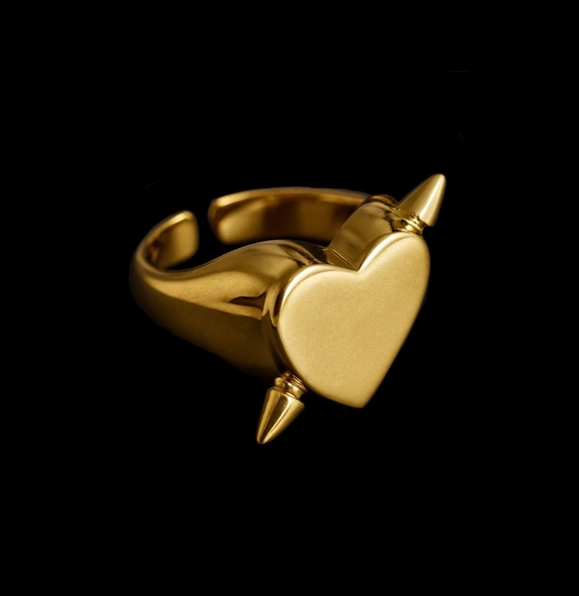 Spear Heart Ring
